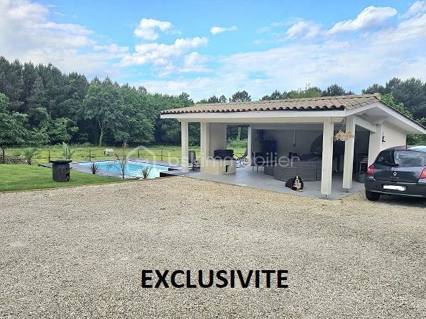 Corps de ferme - 379 m² - 10 pièces