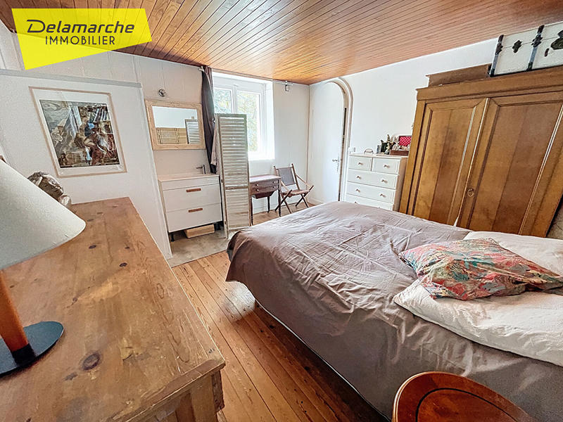 Maison - 245 m² - 6 pièces