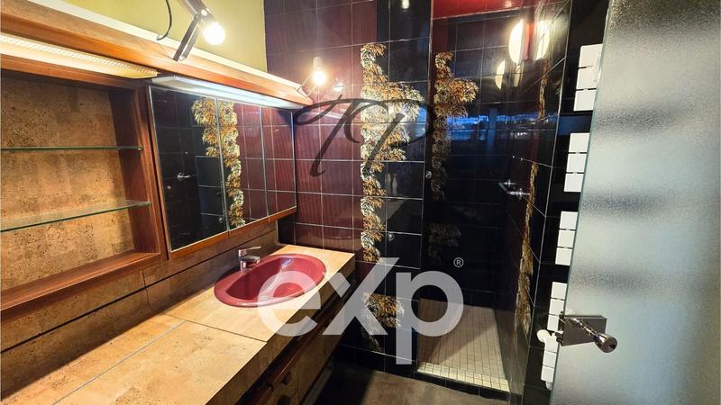 Appartement - 177 m² - 6 pièces