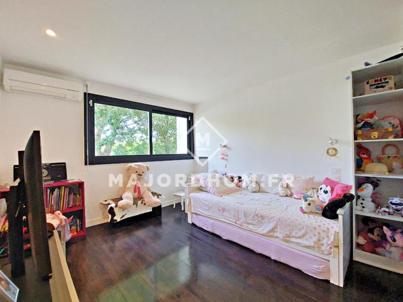 Appartement - 85 m² - 3 pièces