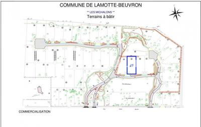 Terrain constructible - 684 m²