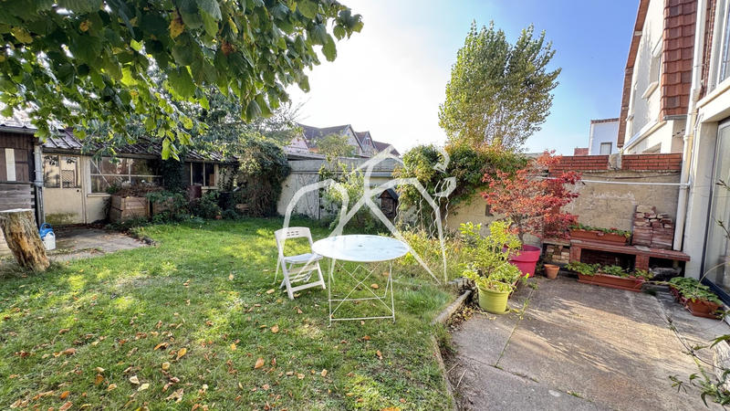 Maison - 100 m² - 6 pièces