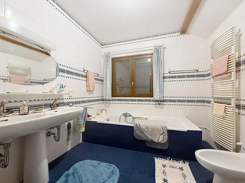 Maison - 162 m² - 6 pièces