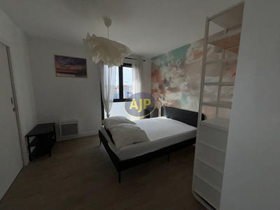 Appartement - 111 m² - 4 pièces