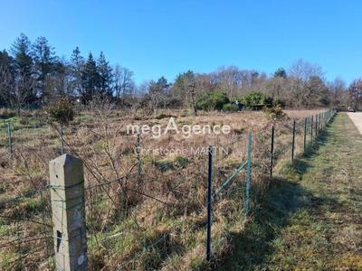 Terrain constructible - 1 276 m²