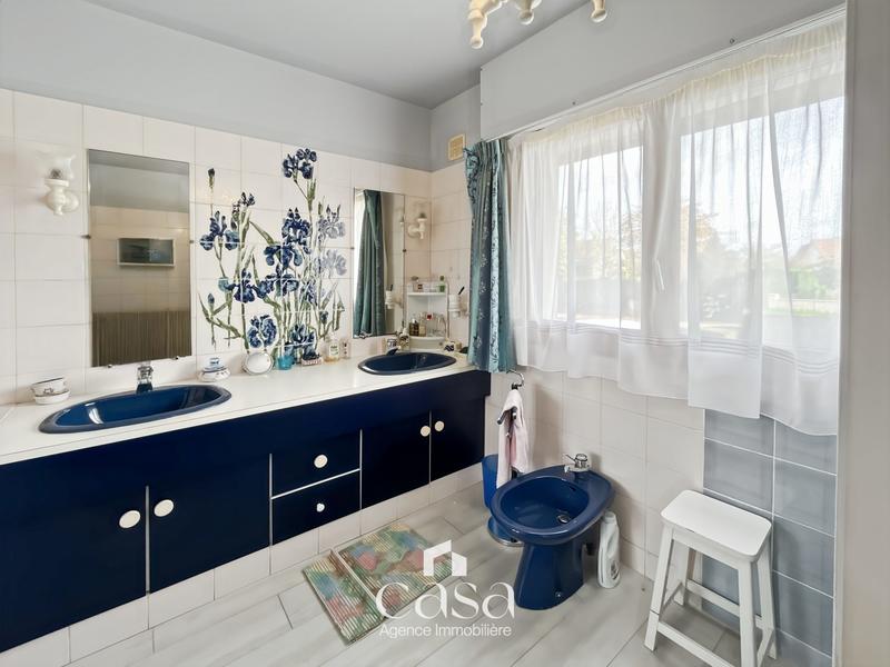 Maison - 120 m² - 5 pièces