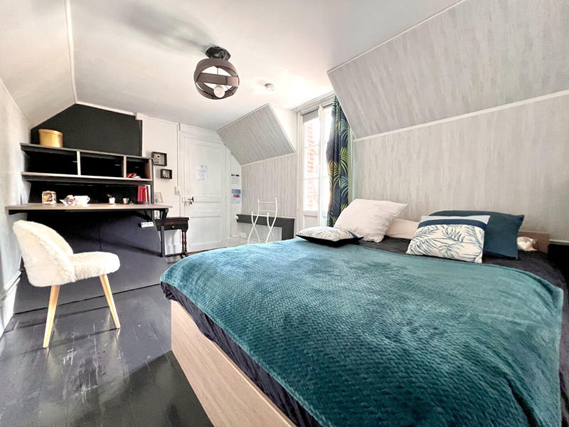 Maison - 483 m² - 16 pièces