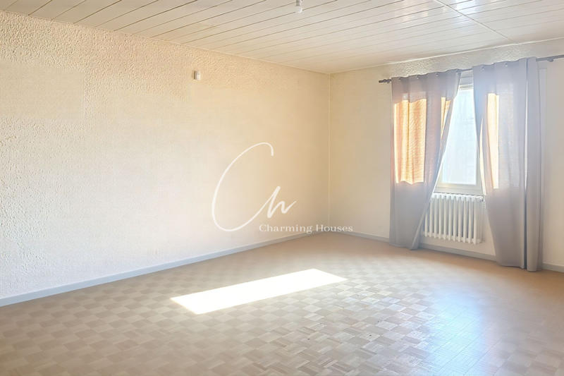 Appartement - 212 m² - 8 pièces