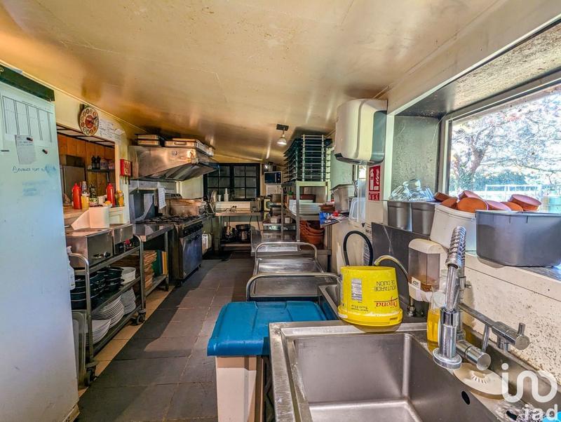 Local commercial - 144 m²