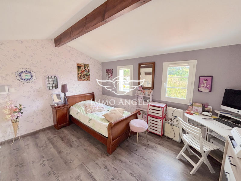 Maison traditionnelle - 113 m² - 5 pièces