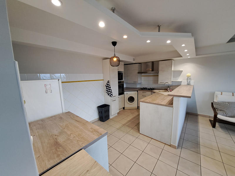 Appartement - 75 m² - 3 pièces