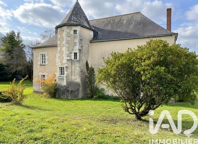 Maison - 202 m² - 8 pièces