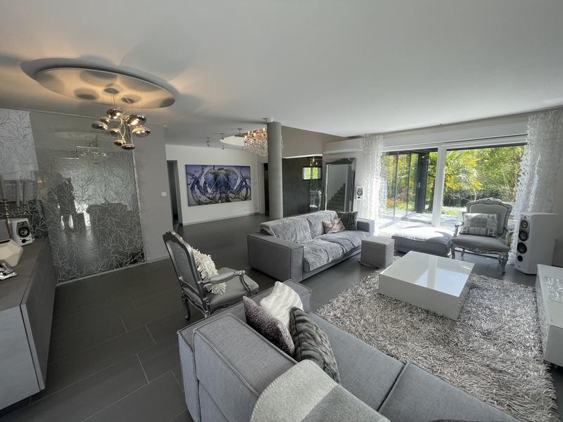 Maison contemporaine - 154 m² - 7 pièces