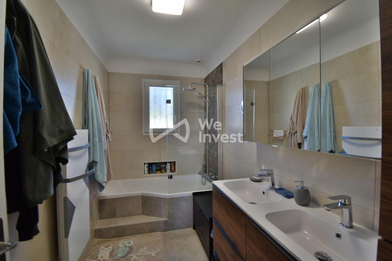 Maison - 130 m² - 6 pièces