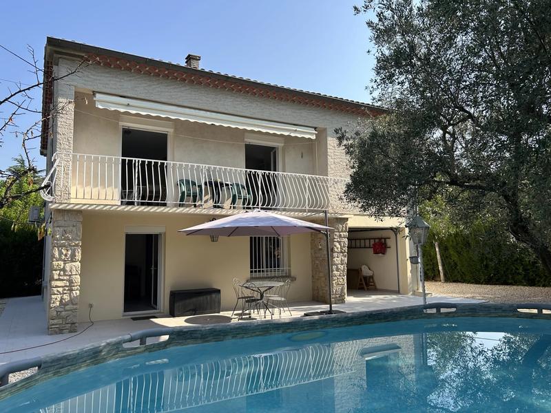 Maison - 106 m² - 5 pièces