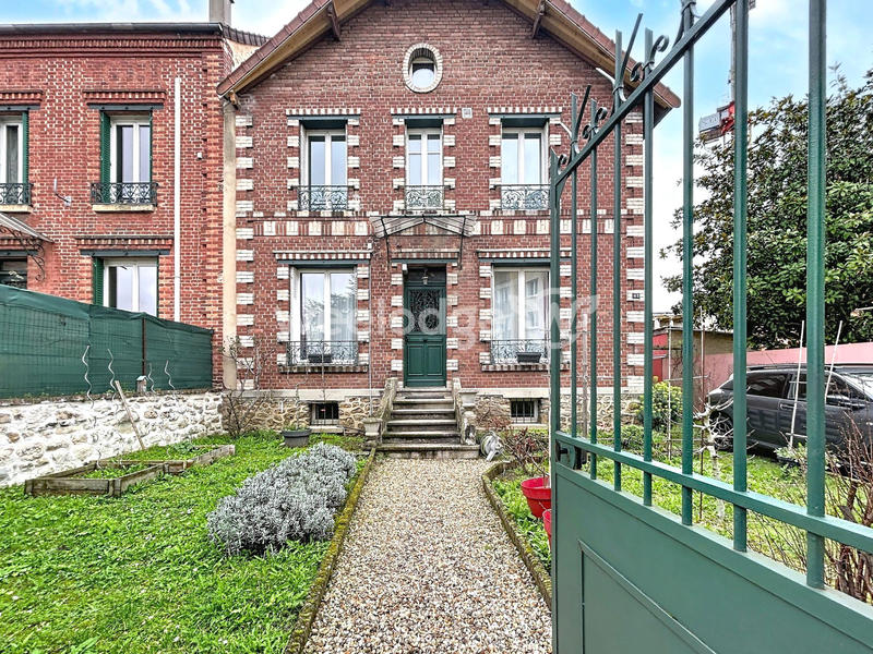 Maison ancienne - 134 m² - 6 pièces