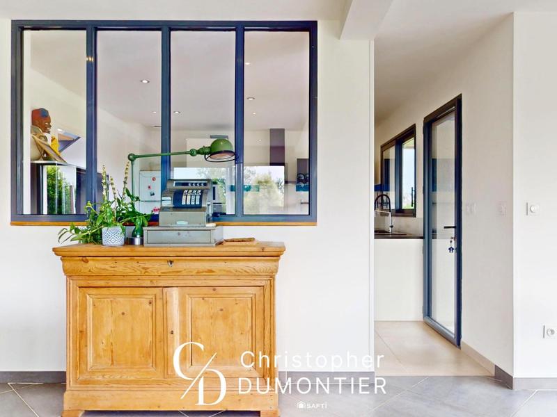 Maison - 205 m² - 6 pièces