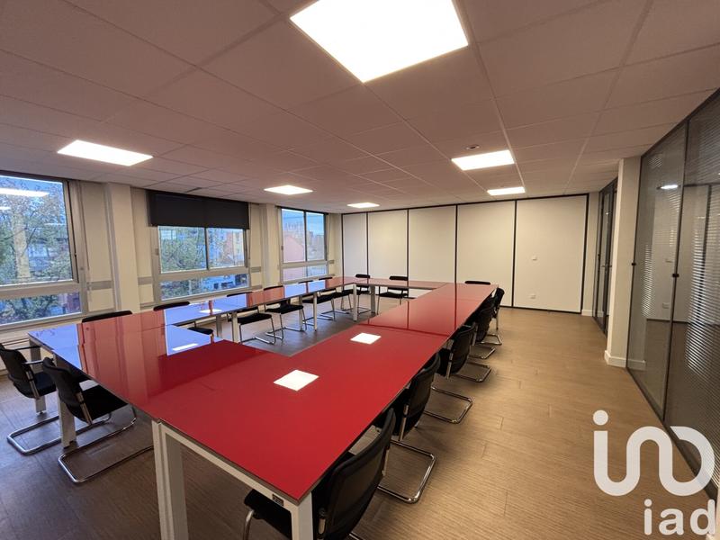 Immeuble - 1 369 m²