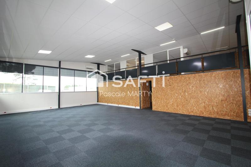 Local commercial - 697 m² - 16 pièces