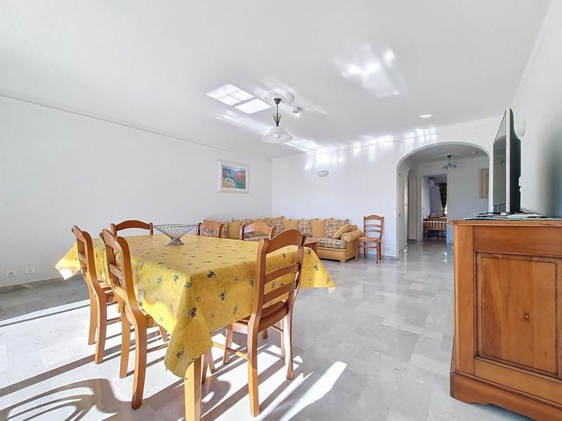 Appartement - 84 m² - 3 pièces