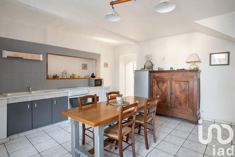 Appartement - 100 m² - 6 pièces