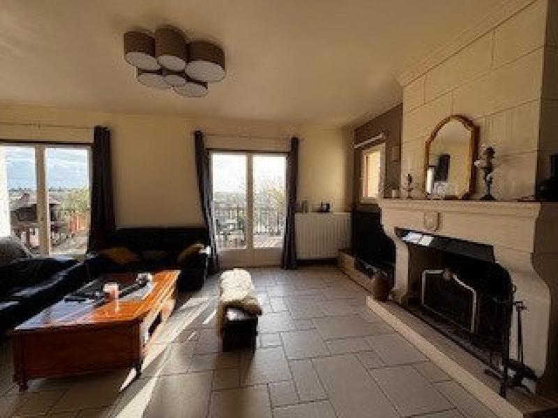 Maison - 215 m² - 6 pièces