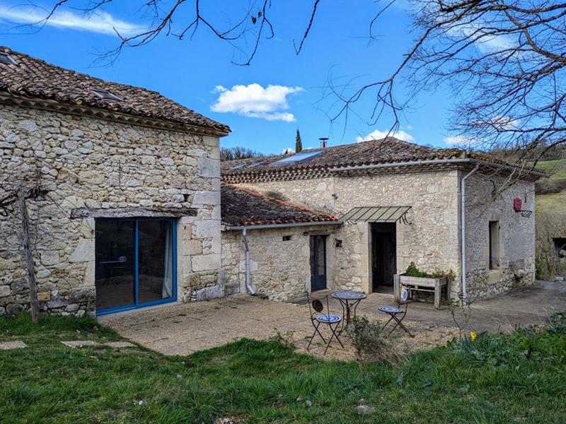 Maison - 224 m² - 7 pièces