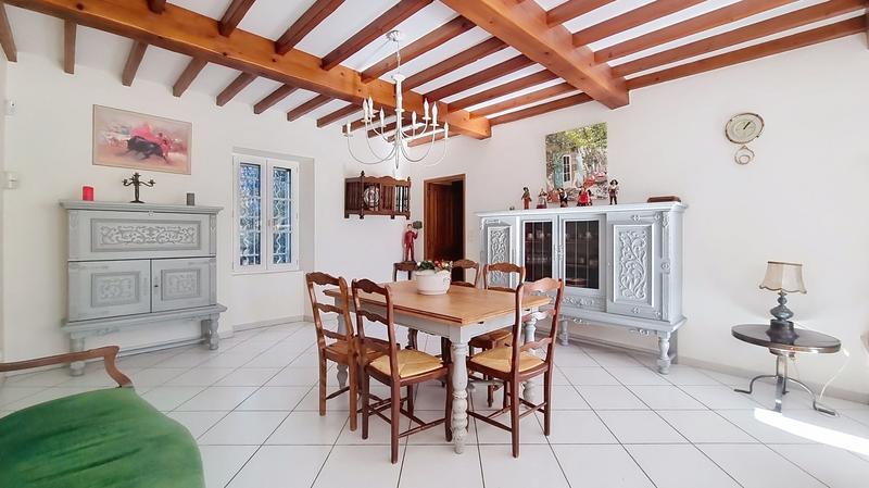 Mas - 206 m² - 7 pièces