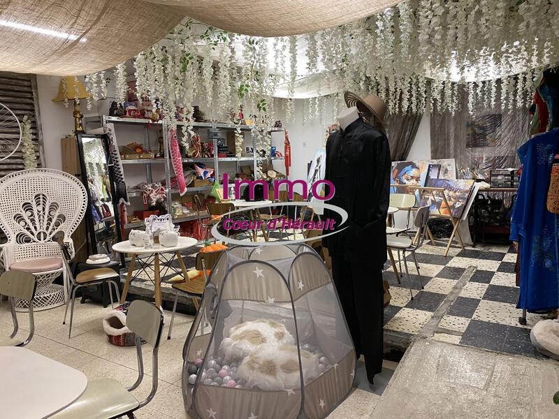 Local d'activités - 177 m² - 5 pièces