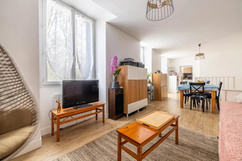 Appartement - 95 m² - 4 pièces