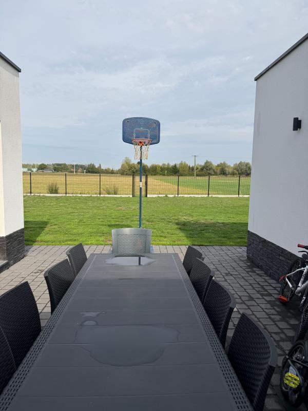 Maison - 237 m² - 8 pièces