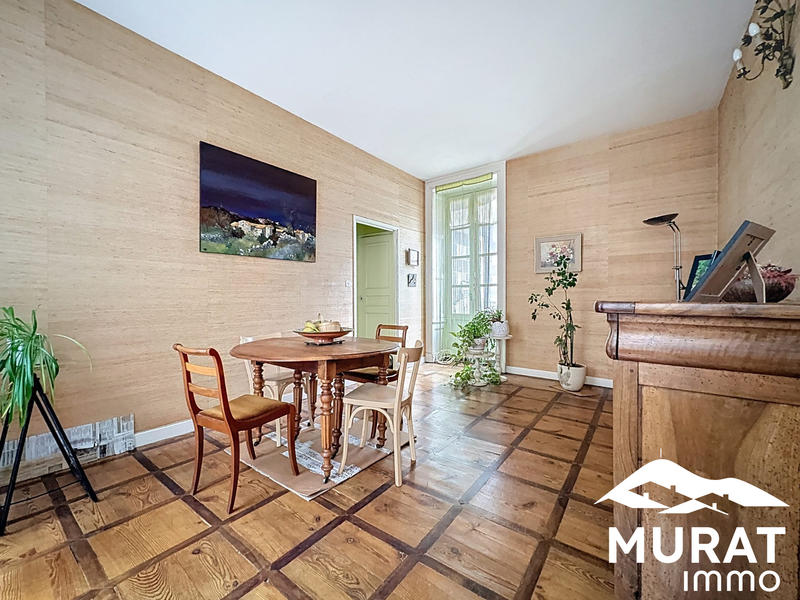 Appartement - 96 m² - 4 pièces