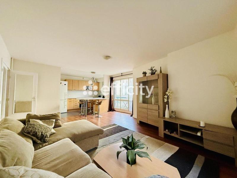 Appartement - 75 m² - 3 pièces