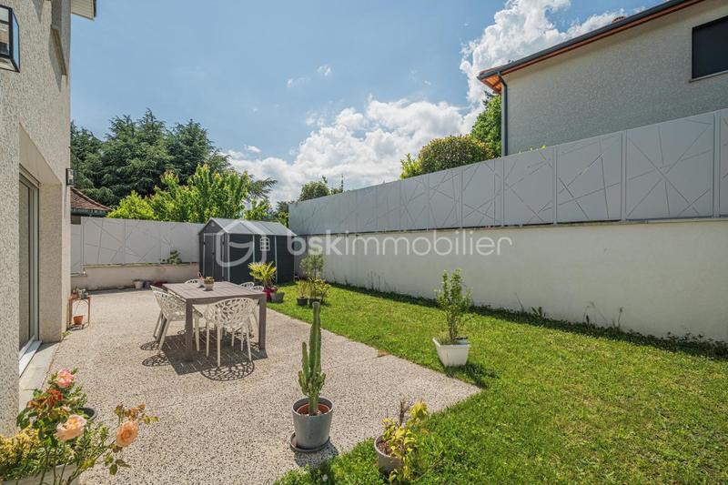 Maison - 102 m² - 4 pièces