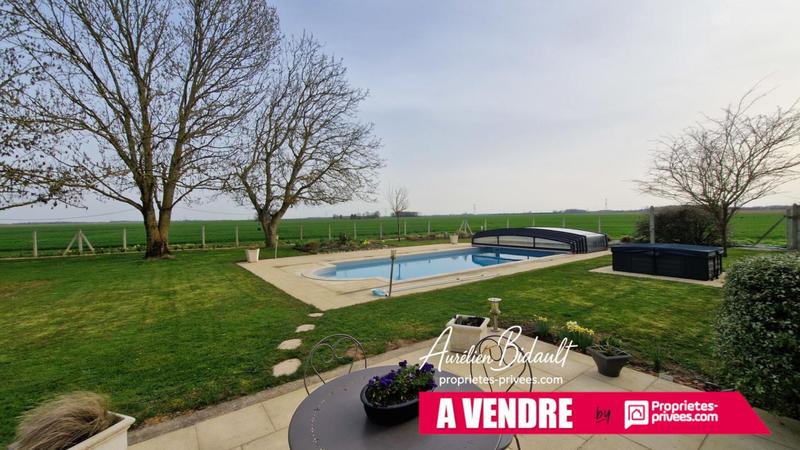 Maison - 272 m² - 8 pièces