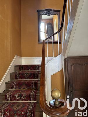 Maison - 207 m² - 7 pièces