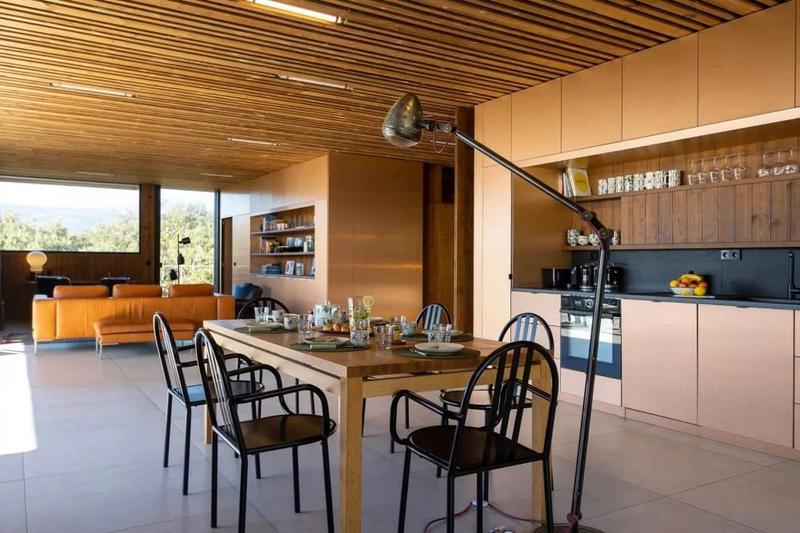 Maison - 180 m² - 6 pièces