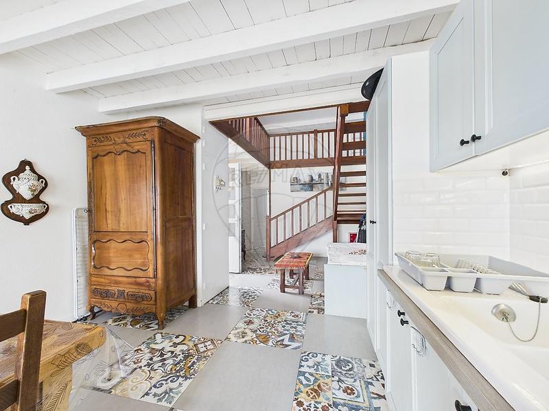 Maison - 271 m² - 10 pièces