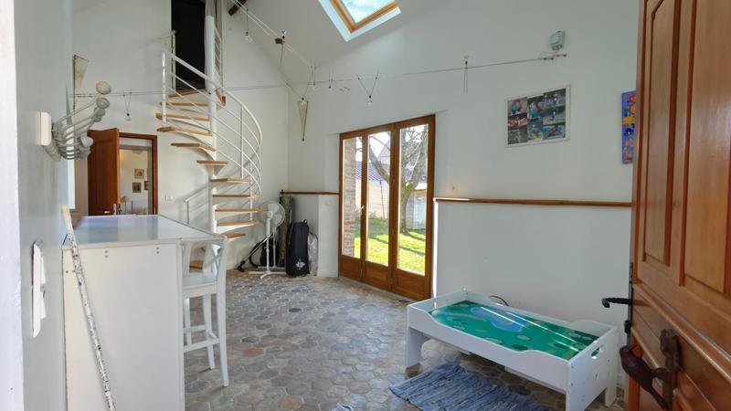 Maison - 221 m² - 11 pièces