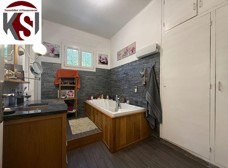 Maison - 97 m² - 3 pièces