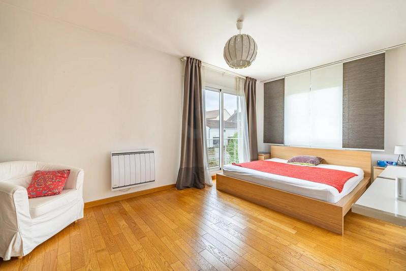 Maison d'architecte - 271 m² - 10 pièces