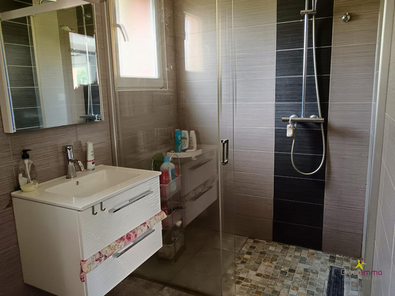 Maison - 159 m² - 5 pièces