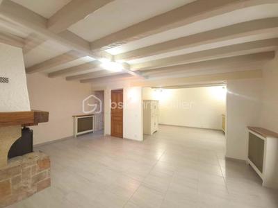 Maison - 96 m² - 5 pièces