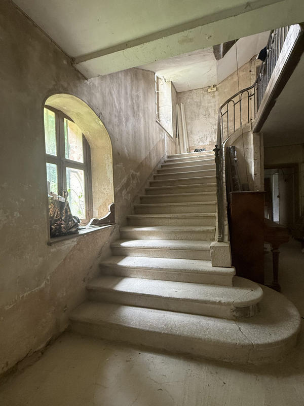 Château - 900 m² - 35 pièces