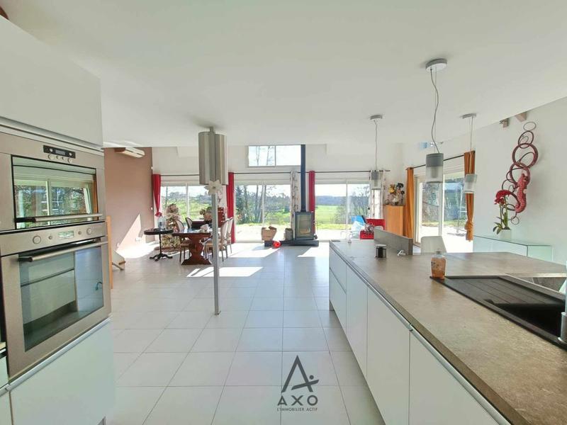 Maison - 150 m² - 5 pièces