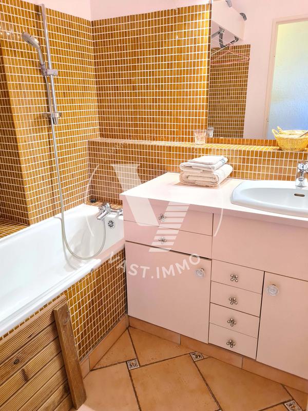 Appartement - 49 m² - 2 pièces