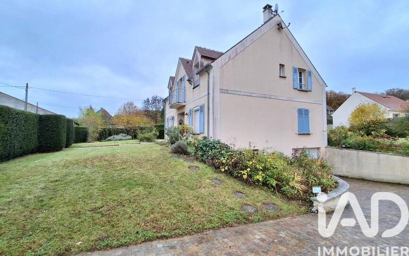 Maison - 161 m² - 6 pièces