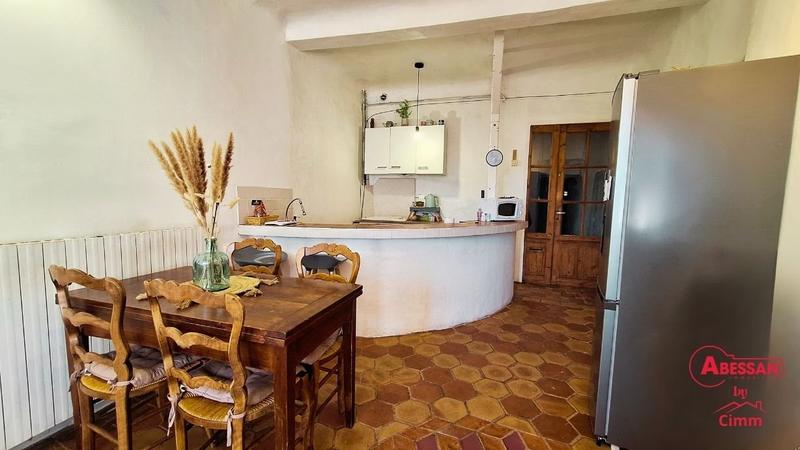 Maison - 196 m² - 7 pièces