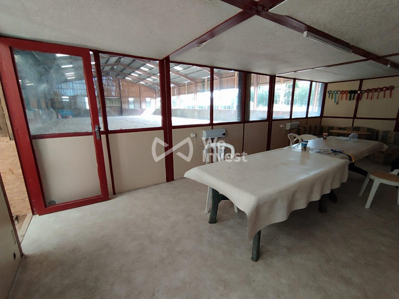 Local d'activités - 1 200 m² - 1 pièce