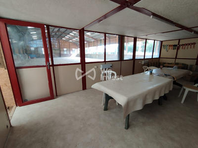 Local d'activités - 1 200 m² - 1 pièce